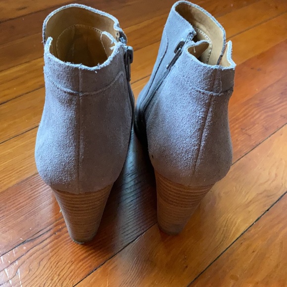 Like NEW lucky brand suede wedge booties - Picture 3 of 4